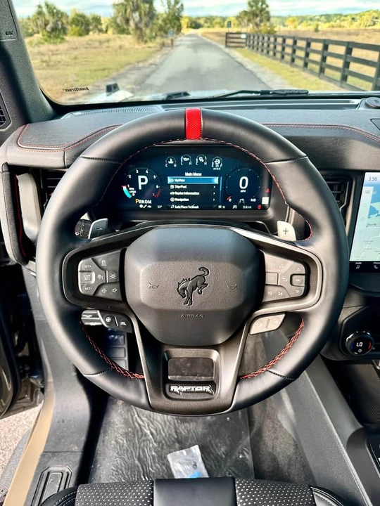 2025 Ford Bronco Raptor 6th Gen - Image 11 of 20