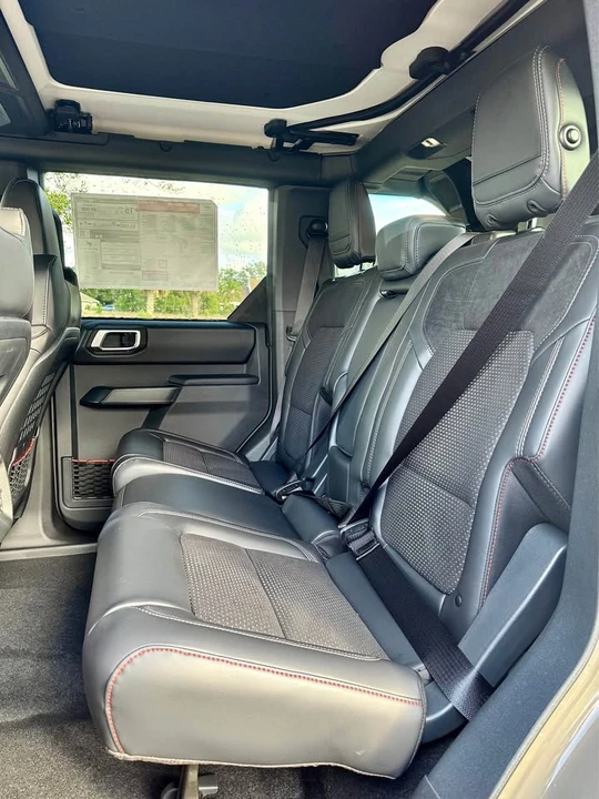 2025 Ford Bronco Raptor 6th Gen - Image 17 of 20