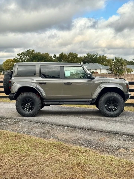 2025 Ford Bronco Raptor 6th Gen - Image 6 of 20