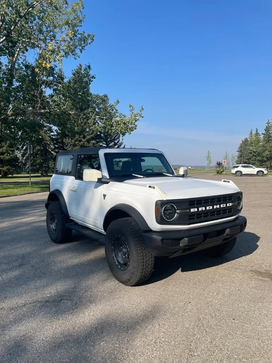 2025 Ford Bronco 6th Gen - Image 2 of 12