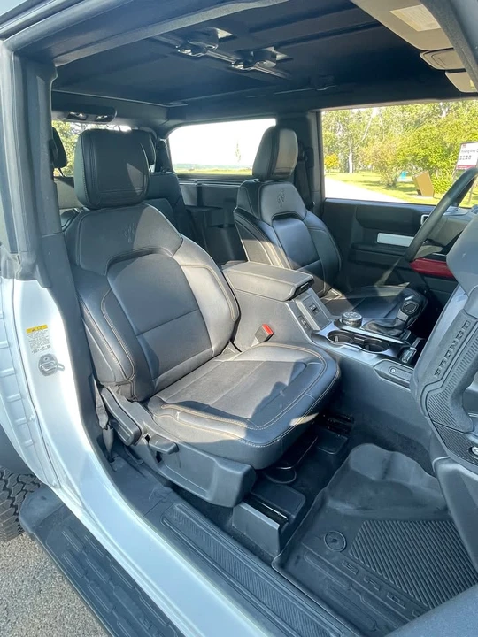 2025 Ford Bronco 6th Gen - Image 5 of 12