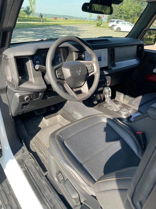 2025 Ford Bronco 6th Gen - Image 10 of 12