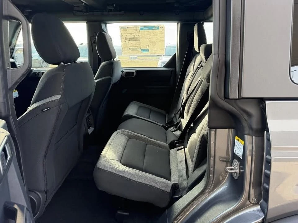 2025 Ford Bronco 6th Gen - Image 9 of 20