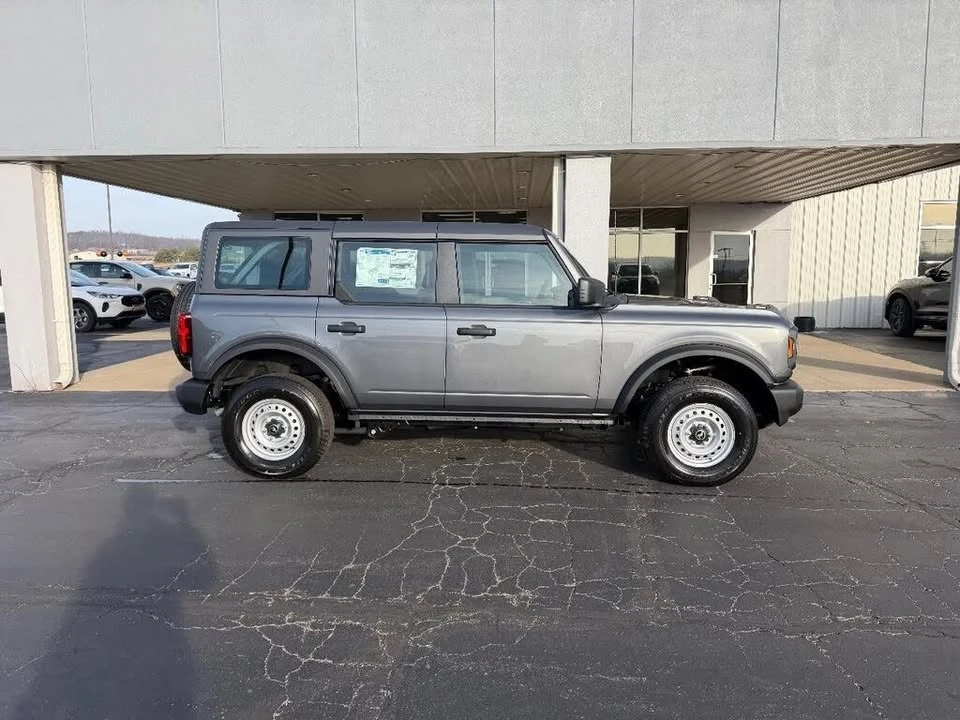 2025 Ford Bronco 6th Gen - Image 2 of 20