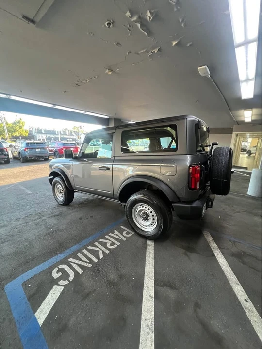 2025 Ford Bronco 6th Gen - Image 2 of 3