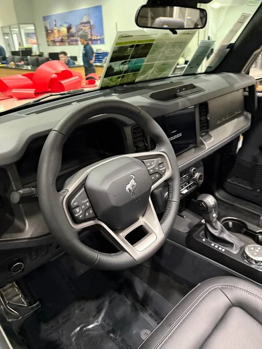 2025 Ford Bronco 6th Gen - Image 3 of 8