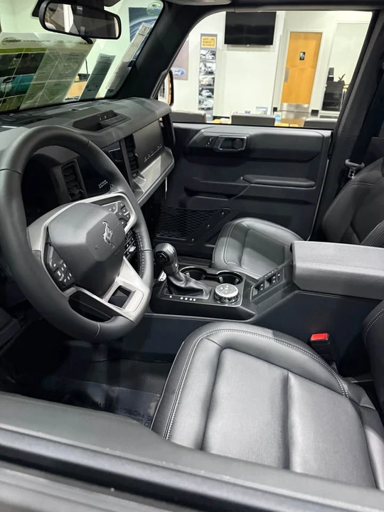 2025 Ford Bronco 6th Gen - Image 2 of 8