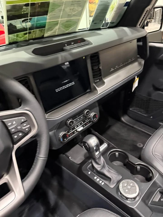 2025 Ford Bronco 6th Gen - Image 4 of 8