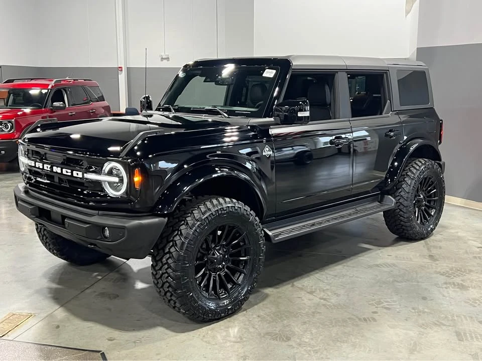 2025 Ford Bronco 6th Gen - Image 6 of 9