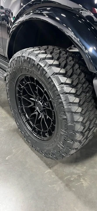 2025 Ford Bronco 6th Gen - Image 2 of 12