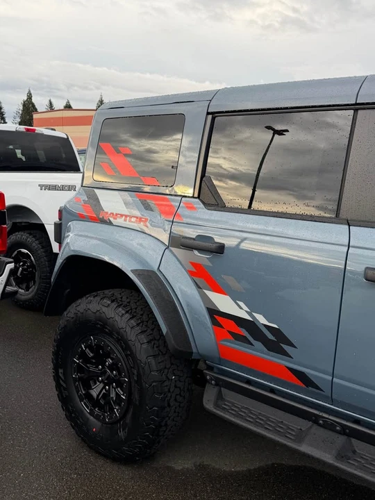 2025 Ford Bronco Raptor 6th Gen - Image 5 of 11