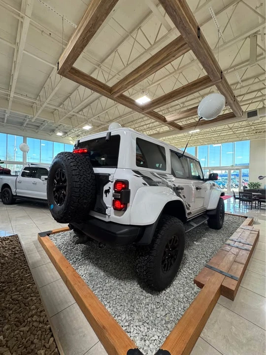 2025 Ford Bronco Raptor 6th Gen - Image 6 of 11