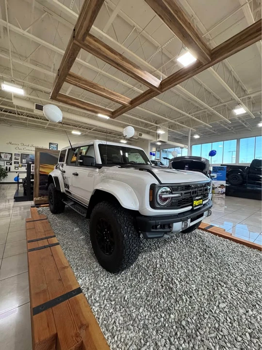 2025 Ford Bronco Raptor 6th Gen - Image 5 of 11
