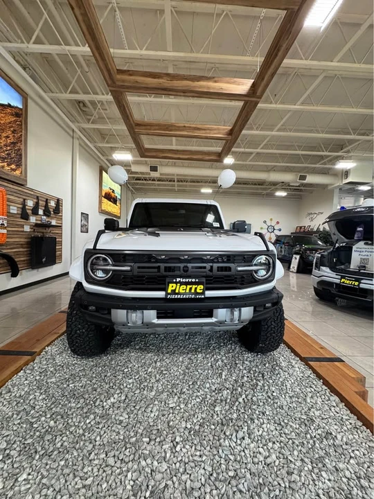 2025 Ford Bronco Raptor 6th Gen - Image 3 of 11