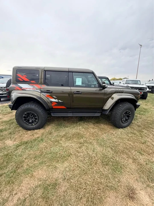 2025 Ford Bronco Raptor 6th Gen - Image 3 of 11