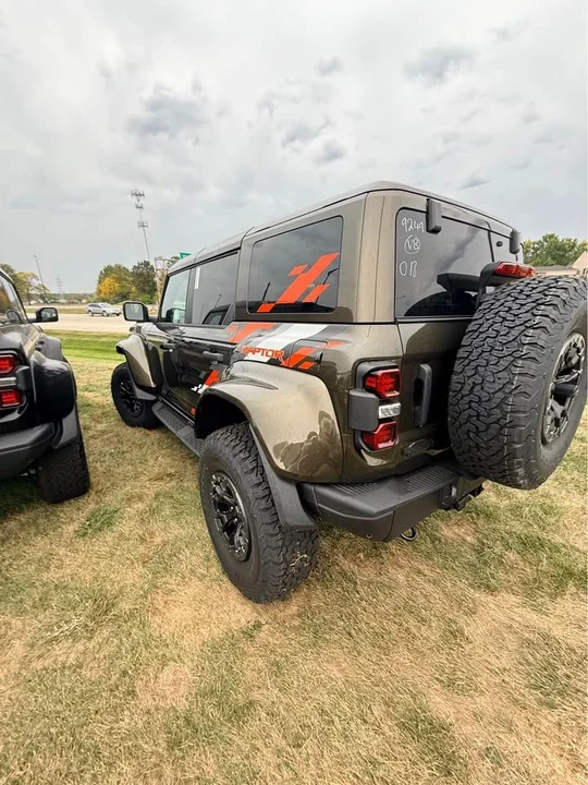 2025 Ford Bronco Raptor 6th Gen - Image 6 of 11