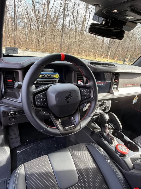 2025 Ford Bronco Raptor 6th Gen - Image 9 of 11