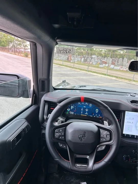 2025 Ford Bronco Raptor 6th Gen - Image 13 of 19