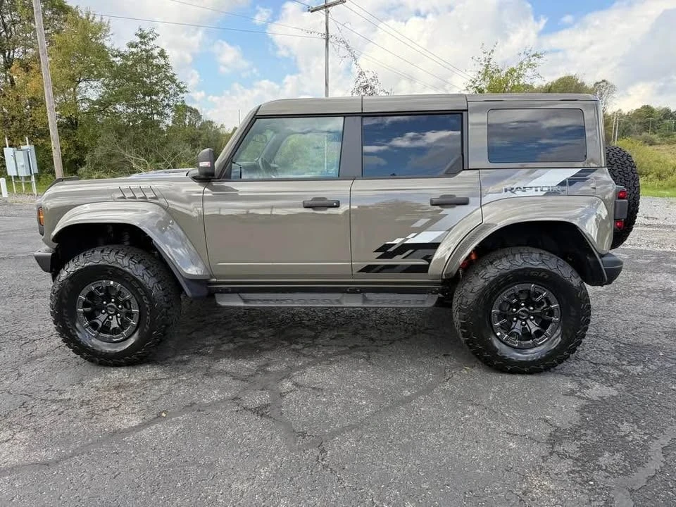 2025 Ford Bronco Raptor 6th Gen - Image 8 of 14