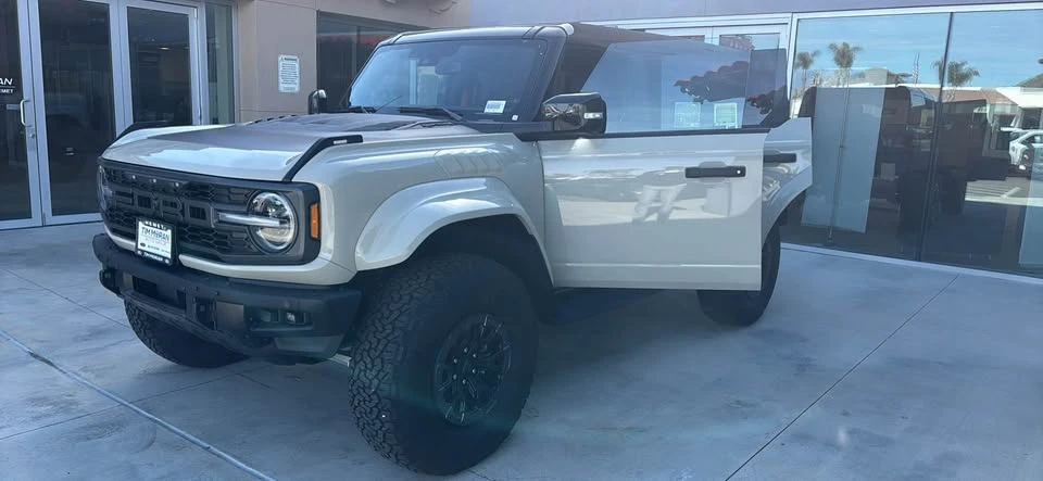 2025 Ford Bronco Raptor 6th Gen - Image 3 of 7