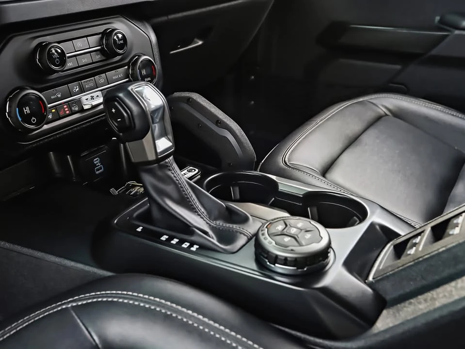 2025 Ford Bronco Sport - Image 13 of 20