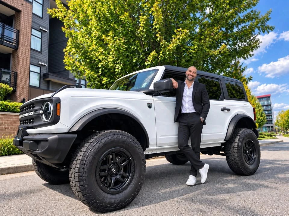 2025 Ford Bronco 6th Gen - Image 2 of 10