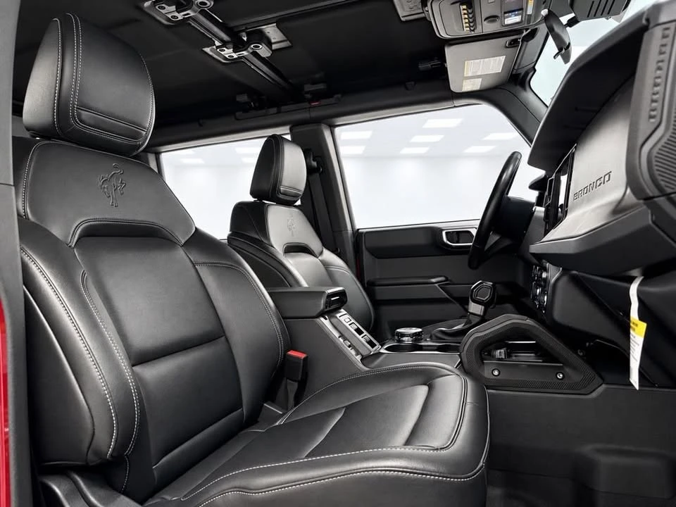 2025 Ford Bronco 6th Gen - Image 19 of 20