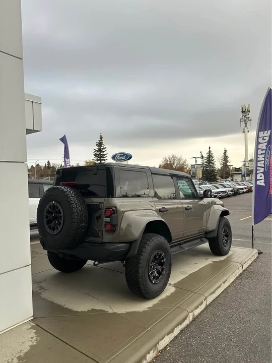 2025 Ford Bronco Raptor 6th Gen - Image 5 of 8