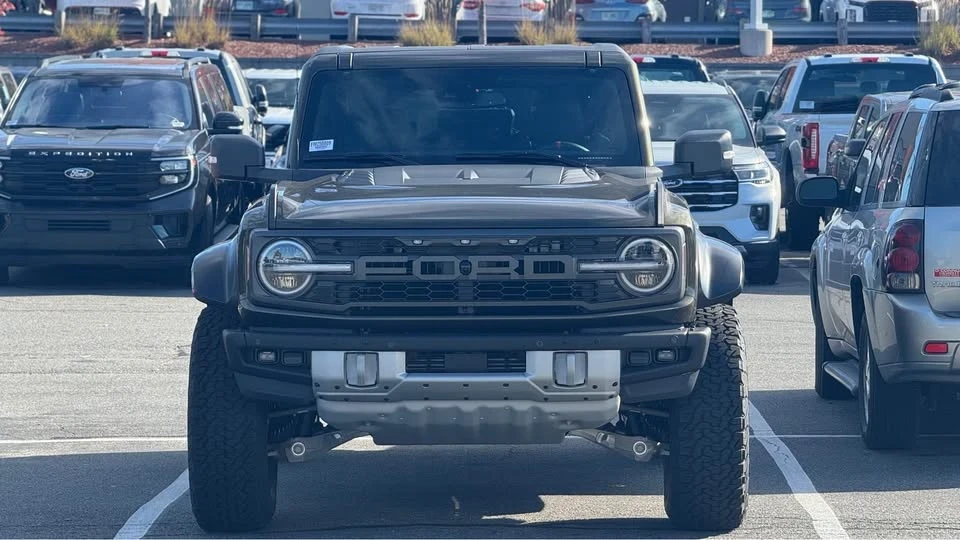 2025 Ford Bronco Raptor 6th Gen - Image 2 of 10