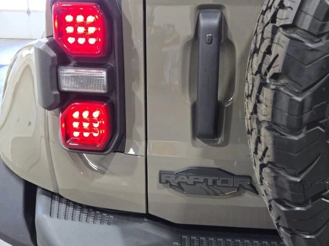 2025 Ford Bronco Raptor 6th Gen - Image 15 of 20