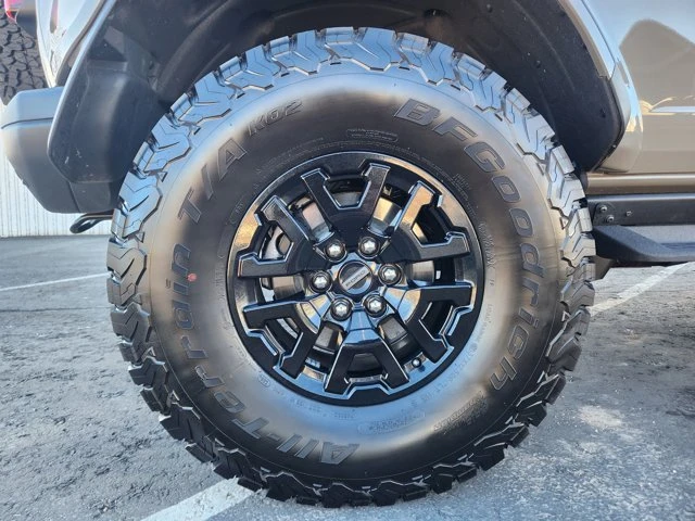 2025 Ford Bronco Raptor 6th Gen - Image 14 of 19