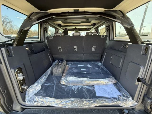 2025 Ford Bronco Raptor 6th Gen - Image 7 of 20