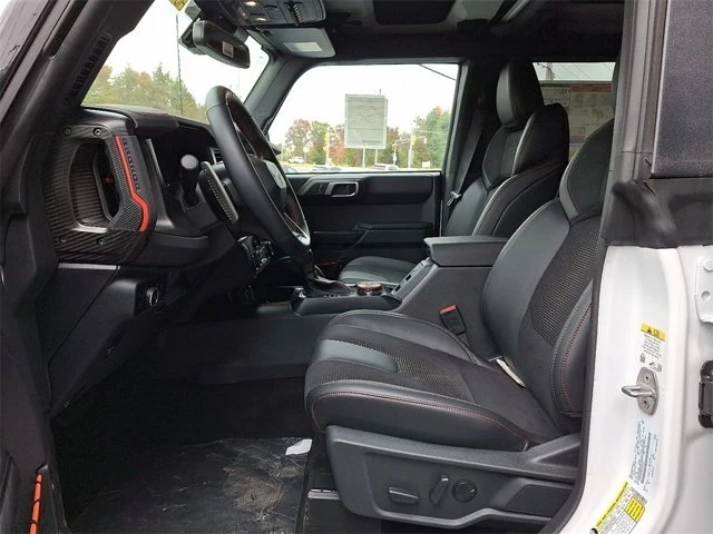 2025 Ford Bronco Raptor 6th Gen - Image 9 of 14