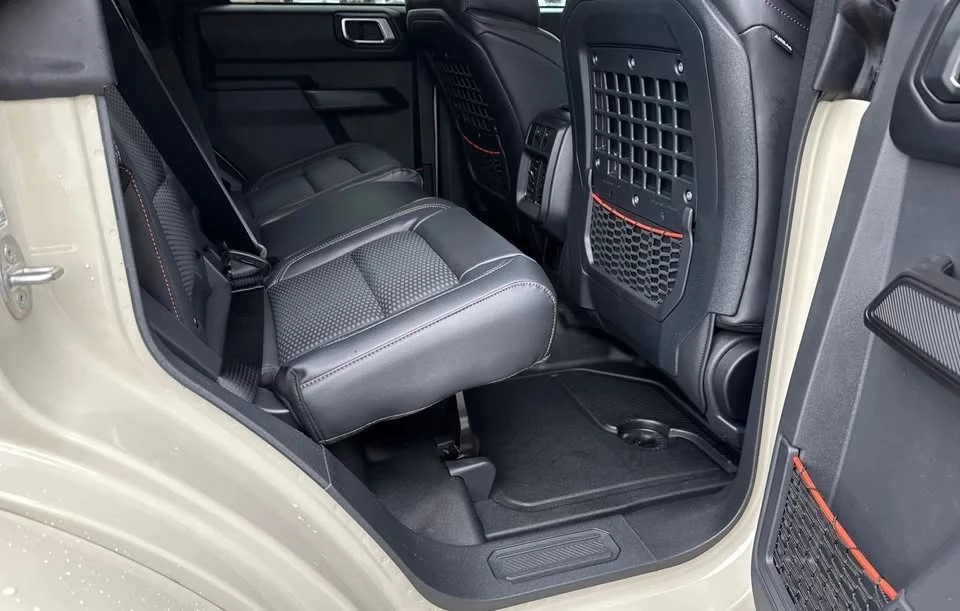 2025 Ford Bronco Raptor 6th Gen - Image 16 of 20