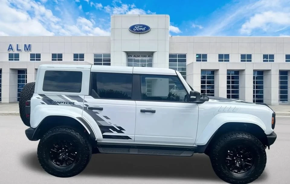 2025 Ford Bronco Raptor 6th Gen - Image 4 of 18