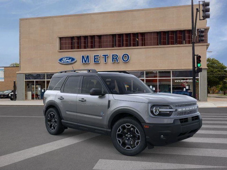 2025 Ford Bronco Sport - Image 8 of 20