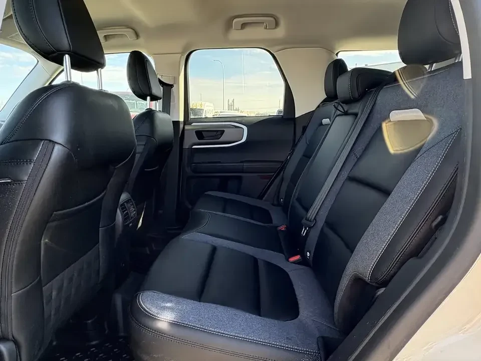 2025 Ford Bronco Sport - Image 9 of 16