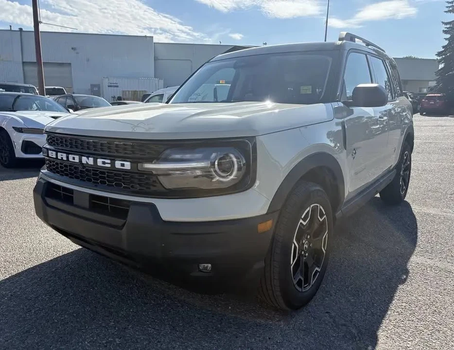 2025 Ford Bronco Sport - Image 2 of 16