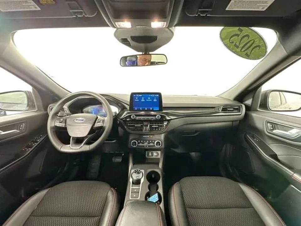 2025 Ford Escape - Image 3 of 20