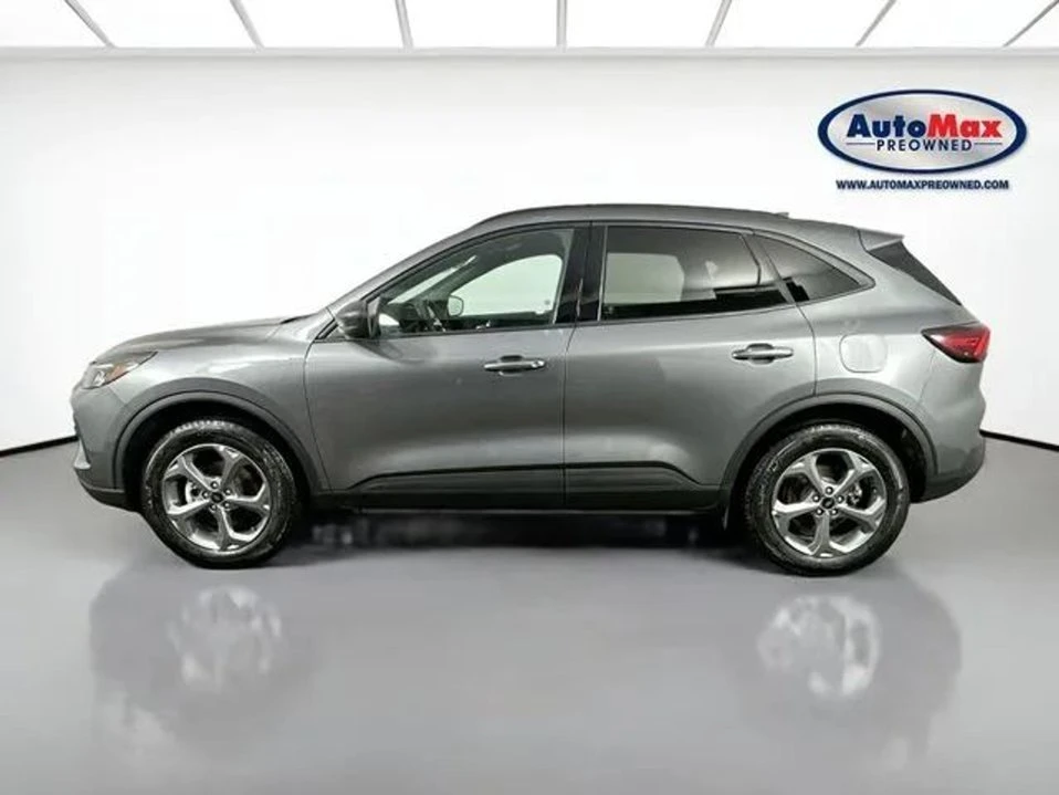 2025 Ford Escape - Image 8 of 20