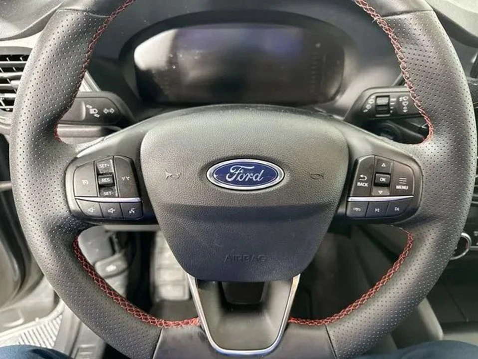 2025 Ford Escape - Image 18 of 20