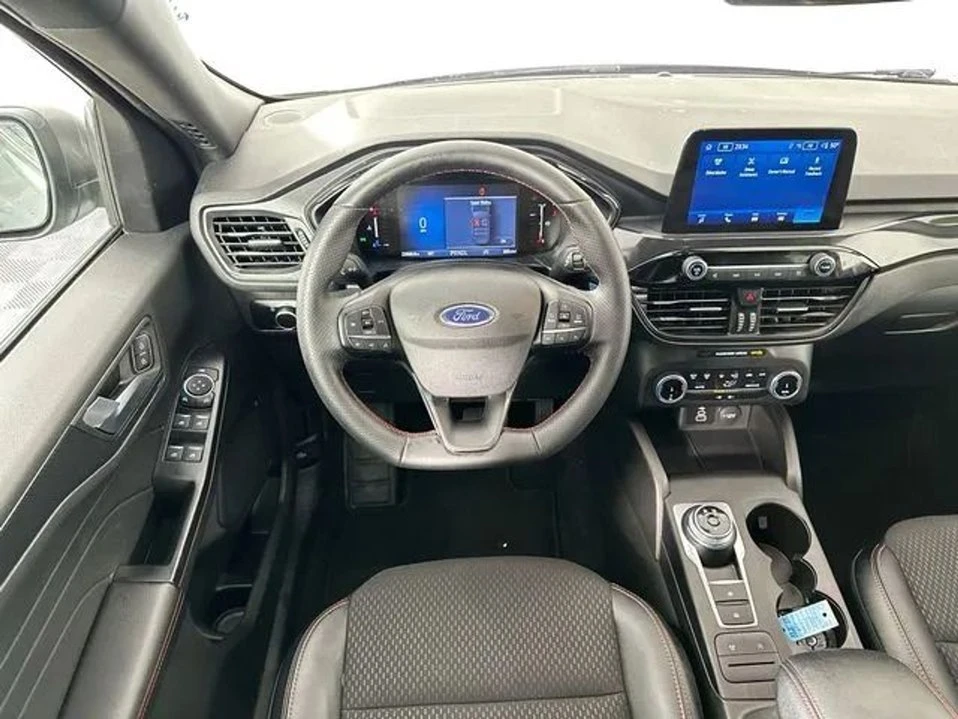 2025 Ford Escape - Image 17 of 20