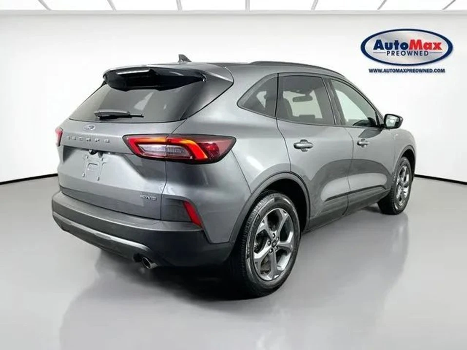 2025 Ford Escape - Image 2 of 20