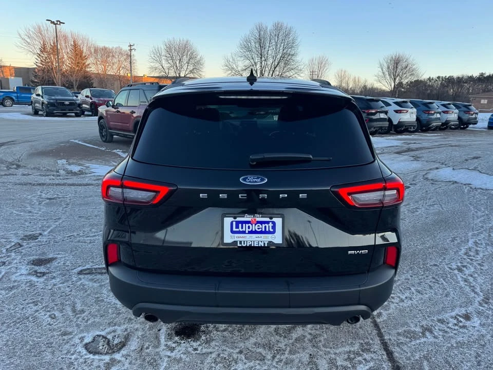 2025 Ford Escape - Image 6 of 18