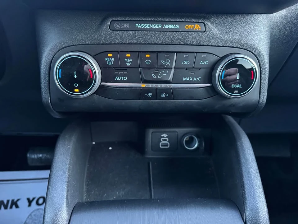 2025 Ford Escape - Image 14 of 18