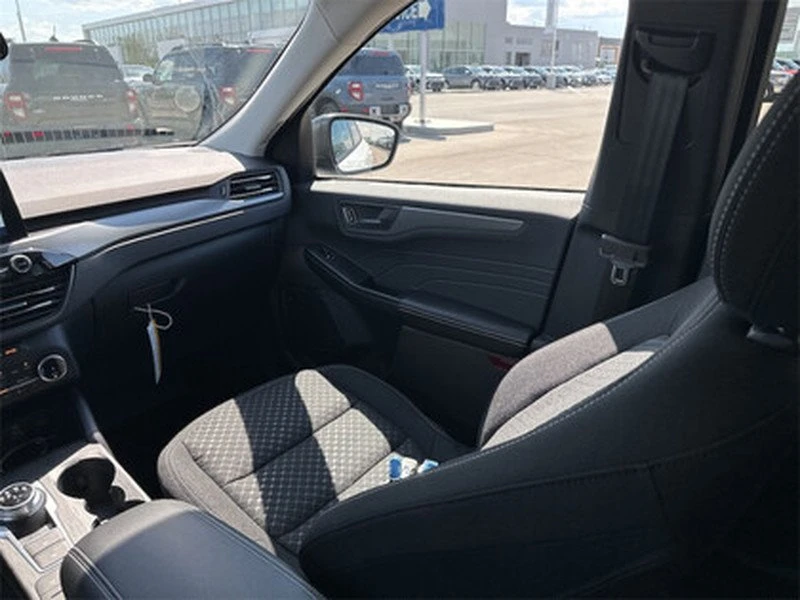 2025 Ford Escape - Image 12 of 14