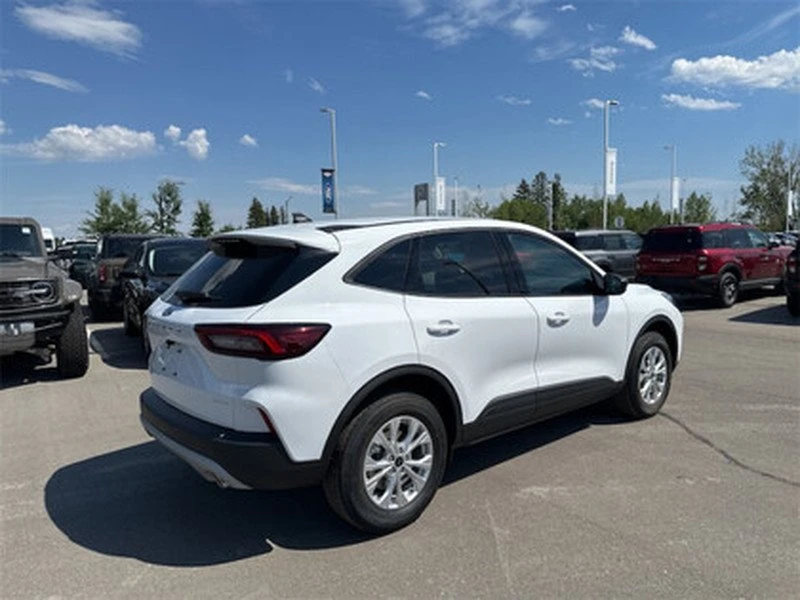 2025 Ford Escape - Image 5 of 14