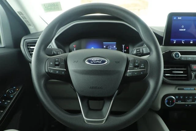 2025 Ford Escape - Image 13 of 18