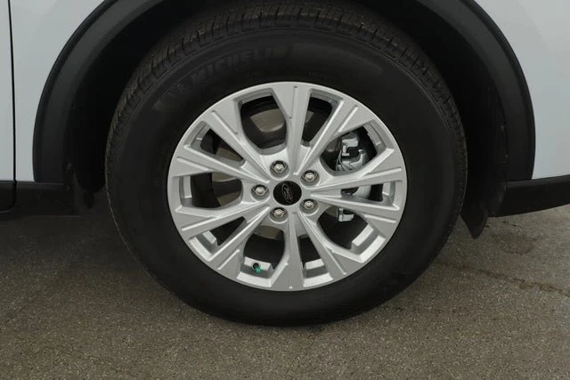 2025 Ford Escape - Image 8 of 18