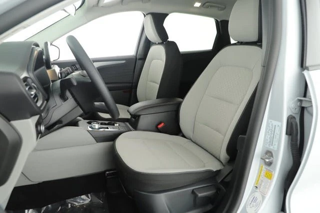 2025 Ford Escape - Image 10 of 18